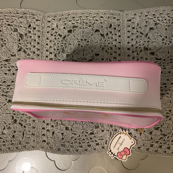 The Crème Shop x Hello Kitty Bundle - Picture 9 of 15